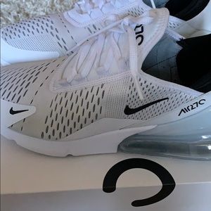 Nike Air Max 270